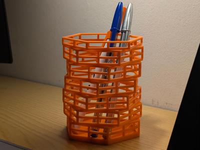 Hexagonal pen holder