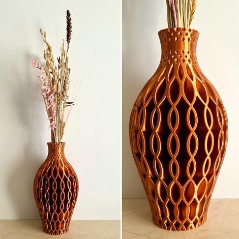 Waved vase