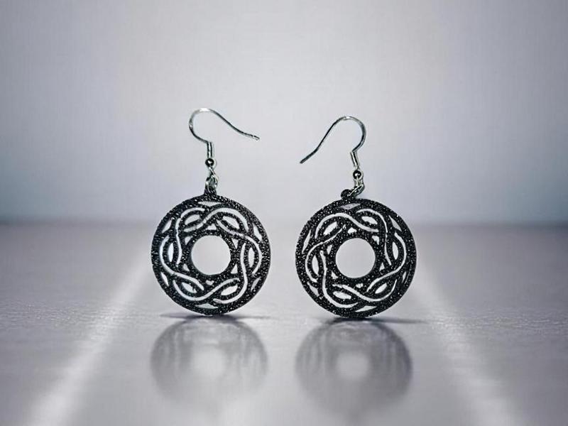 Infinite lines in rounds earrings
