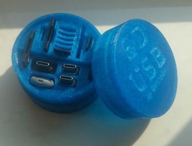 Micro SD Card and USB-Adapter Holder 