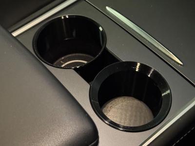 Tesla Model Y / Model 3 drinks holder (Yeti + can)