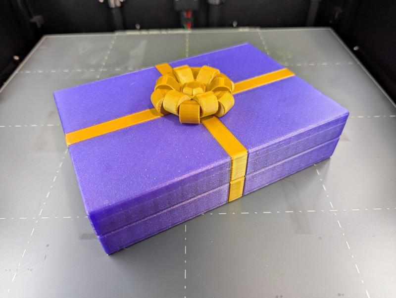 Twist Lock Present for 4x6 Photographs