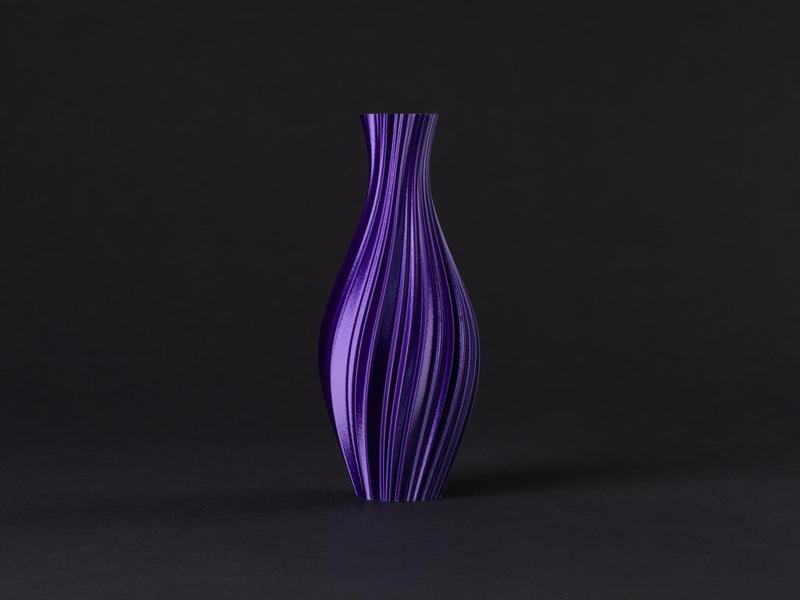 Elegant Vase with Spiraled Design (vase mode)