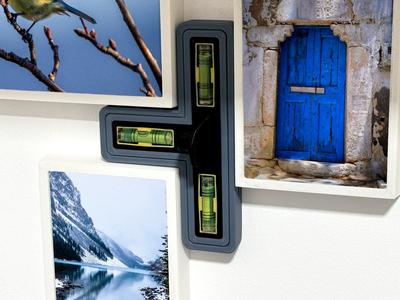 Picture Frame Spacer & Level