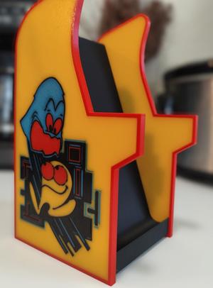 Pacman Arcade phone and pencil holder