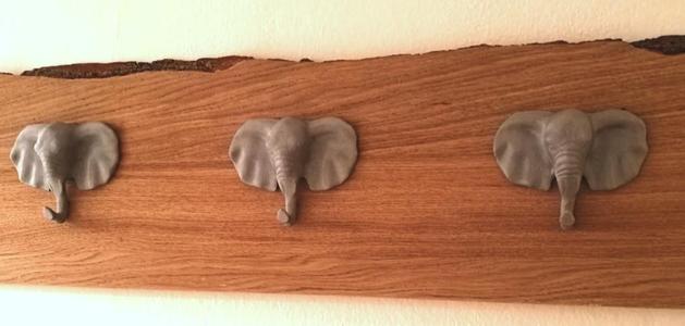 Elephant hanger