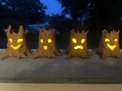 Cute Haunted Tree Family halloween candle lights