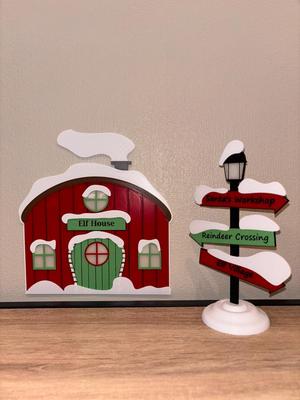 Elf of the shelf house with lamp- / sign pole