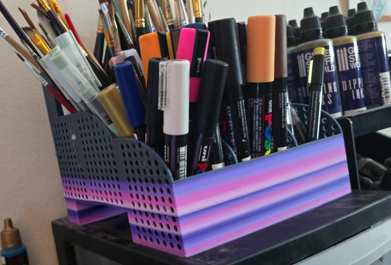 Ultimate Pen and Brush Holder for Artists