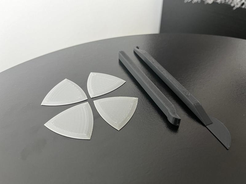 Electronics opening tools