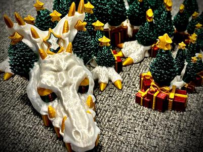 Chilled out Christmas Tree Dragon!