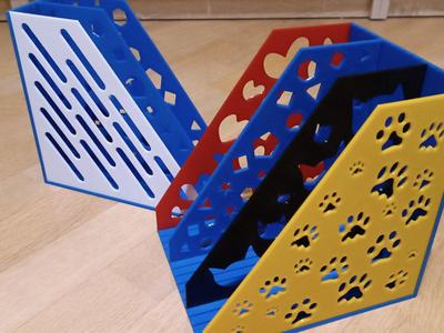 Organizer for papers, different wall patterns