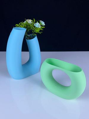 Minimal vase 2