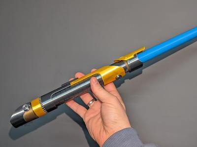 Retractable Skeleton Crew Lightsaber - Tak Rennod