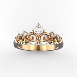 Crown ring with diamonds