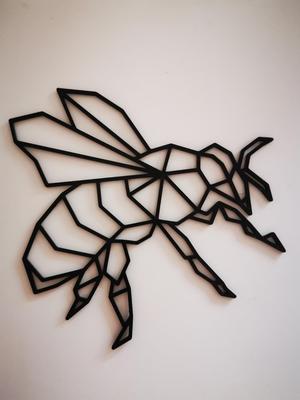 Bee Line Art Low Poly Origami Wall Decoration