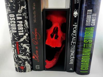 book nook red skull