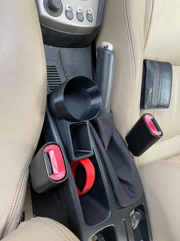 cup holder (alfa romeo 156)