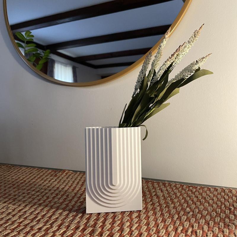 Modern Vase 001