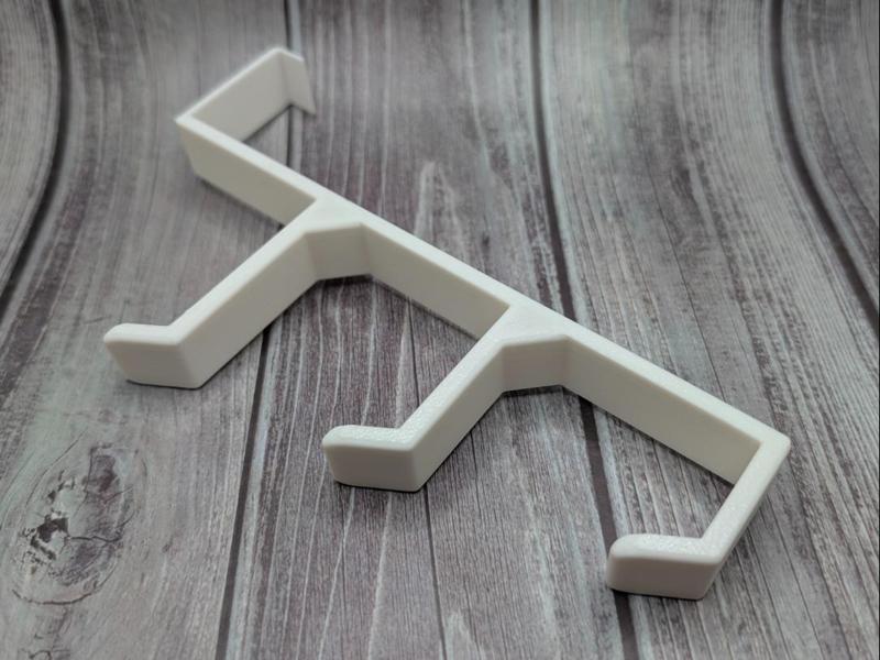 3 Staggered Hooks Over the Door - Coat/Hat Hanger