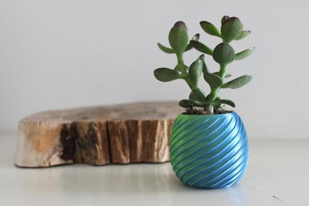 Small pot