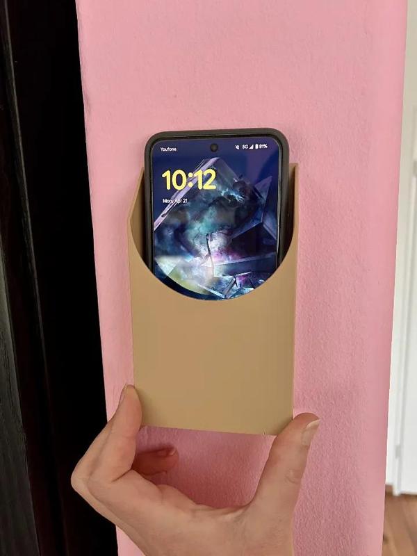 Wall mount phone - Reclaim your attention!   