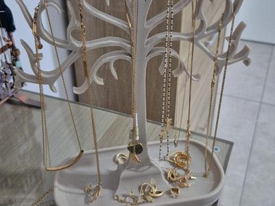 large jewelry tree and tray for necklaces & rings
