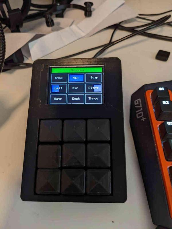 Custom Mechanical Keypad with Display (Remix)