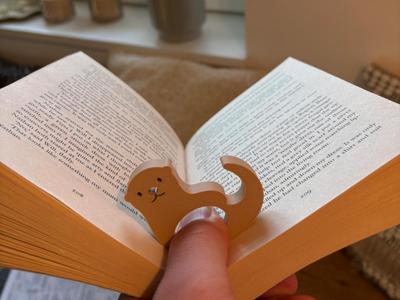 Otter-Book Page Holder 