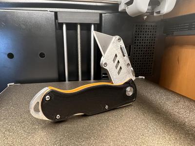 JerryRigEverything Knife Handle
