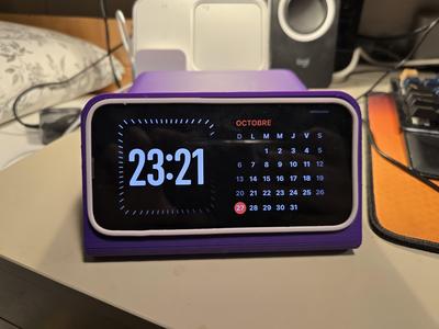 Dual MagSafe iPhone Standby Mode Dock Parametric