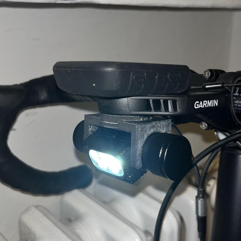 Headlight Garmin Edge (Quarter Turn) holder