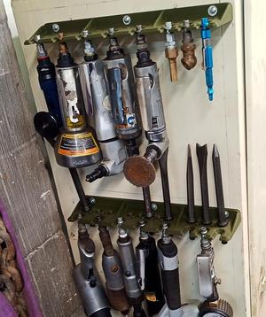 Air Tool Hanger.stl