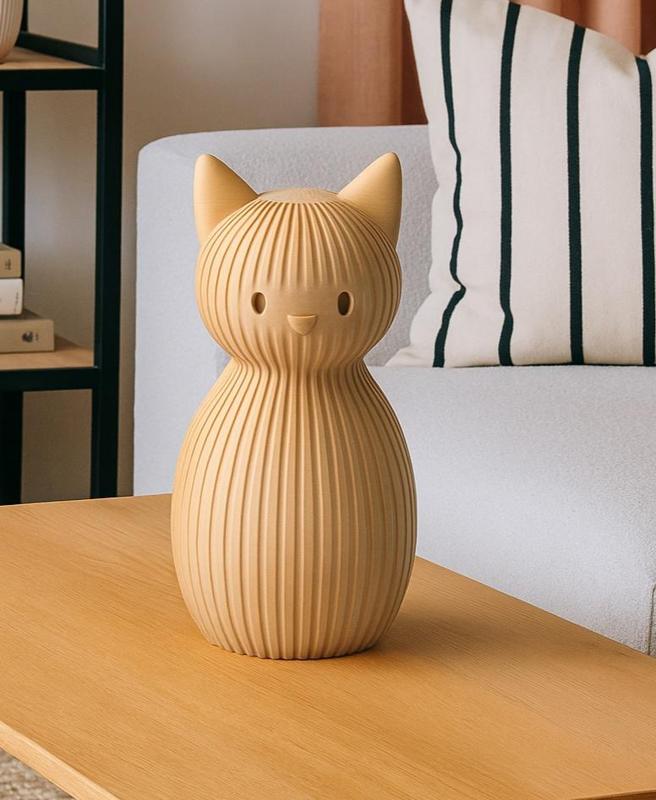  Japandi Cat – Minimalist Ribbed Texture Sculpture