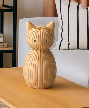  Japandi Cat – Minimalist Ribbed Texture Sculpture