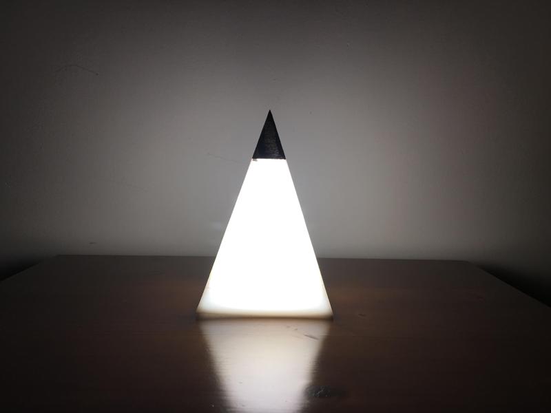 Pyramid's light LED 230V for bedroom or office