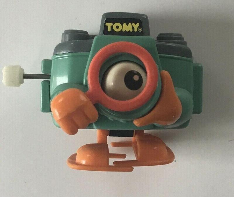 TOMY Walking Camera Magnifying Eye Wind up [Model]