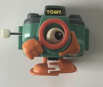 TOMY Walking Camera Magnifying Eye Wind up [Model]