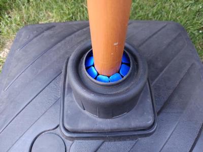 Sun umbrella base fixation