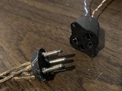 Silvertone farm radio battery connector 