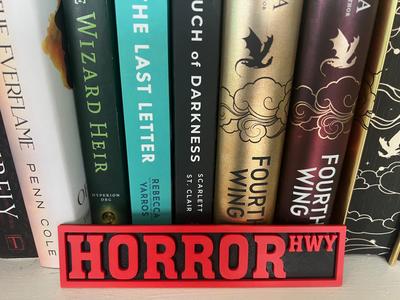 Bookshelf Sign – Horror Hwy – Street Sign