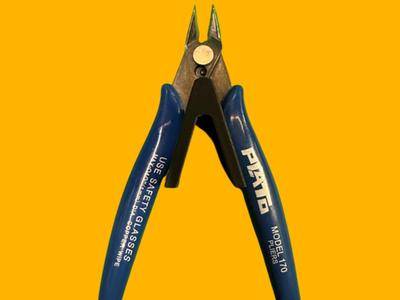 Multiboard PLA Plier Holder