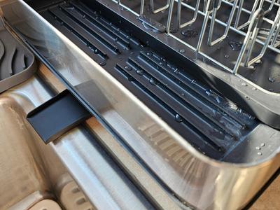 Dish Drying Rack Extended Spout (by Joseph Joseph)