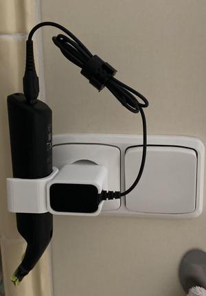 Phillips One Blade QP6530 EU charger mount