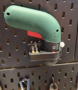 Bosch IXO VI: IKEA Skadis (T-Nuts)