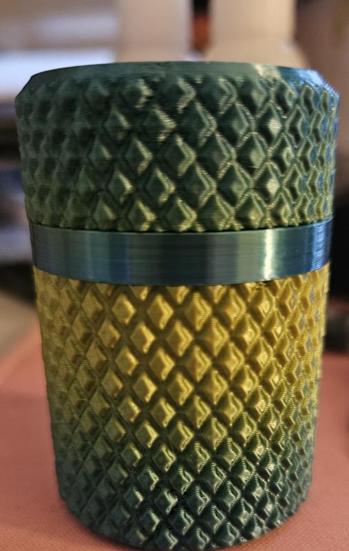 Screw Pill Bottle - Divided
