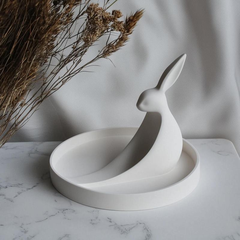 Hare Tray – Minimalist Rabbit-Shaped Jewelry & Key Dish