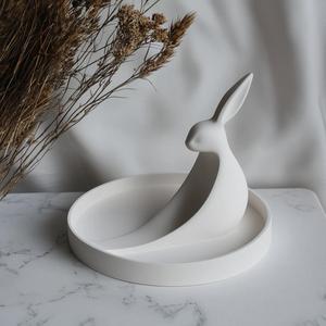 Hare Tray – Minimalist Rabbit-Shaped Jewelry & Key Dish