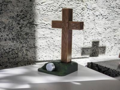 Easter cross