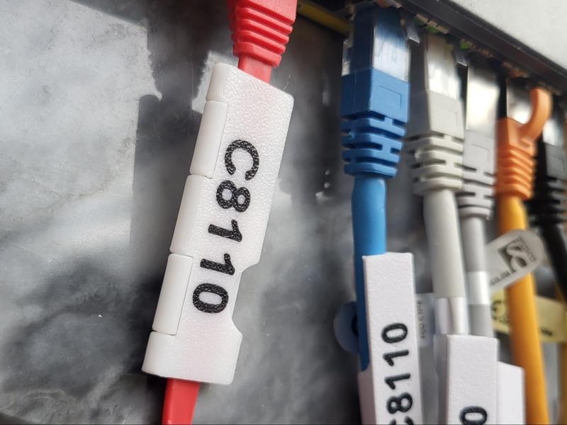 Cable clip with label for flat network cables